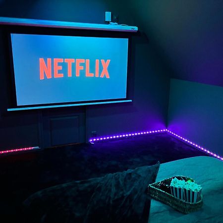 Magnifique Duplex Avec Jaccuzi, Sauna Et Cinema Room Privatif Fontenoy  Kültér fotó