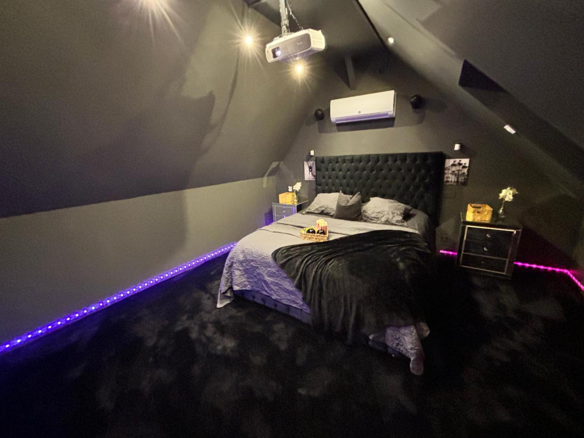 Magnifique Duplex Avec Jaccuzi, Sauna Et Cinema Room Privatif Fontenoy  Kültér fotó